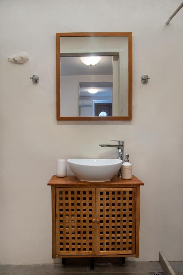 Feneri 3 -Cozy Rustic Apt 20' From Elafonisi Beach Perivolia  Exteriér fotografie